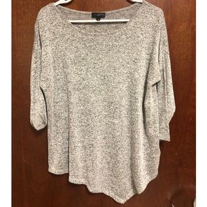 Women’s Small Heather Grey the Limited long sleeve